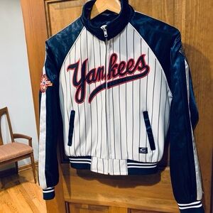 Vintage G-III by Carl Banks MLB Cooperstown Collection NEW YORK YANKEES Jacket